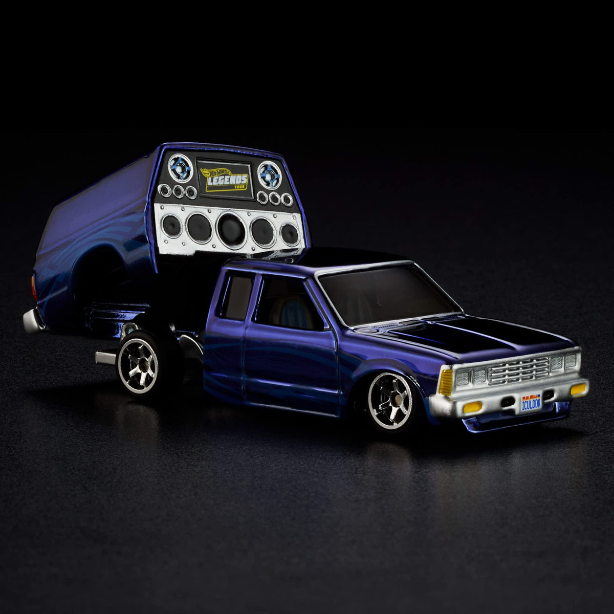 Hot Wheels RLC Exclusive 1986 Nissan 720 King Cab Spectraflame Steel Blue 1:64 Die-Cast JJY64-9893
