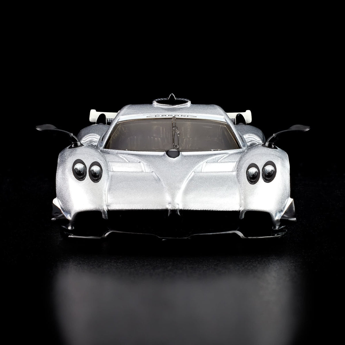 Hot Wheels RLC Exclusive '21 Pagani Huayra R Pearl Silver 1:64 Die-Cast
