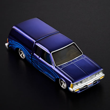 Hot Wheels RLC Exclusive 1986 Nissan 720 King Cab Spectraflame Steel Blue 1:64 Die-Cast JJY64-9893