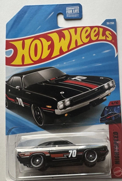 Hot Wheels 2026 Roller Toaster Pink Experimotors 1:64 Die-Cast #3/5 #39/250