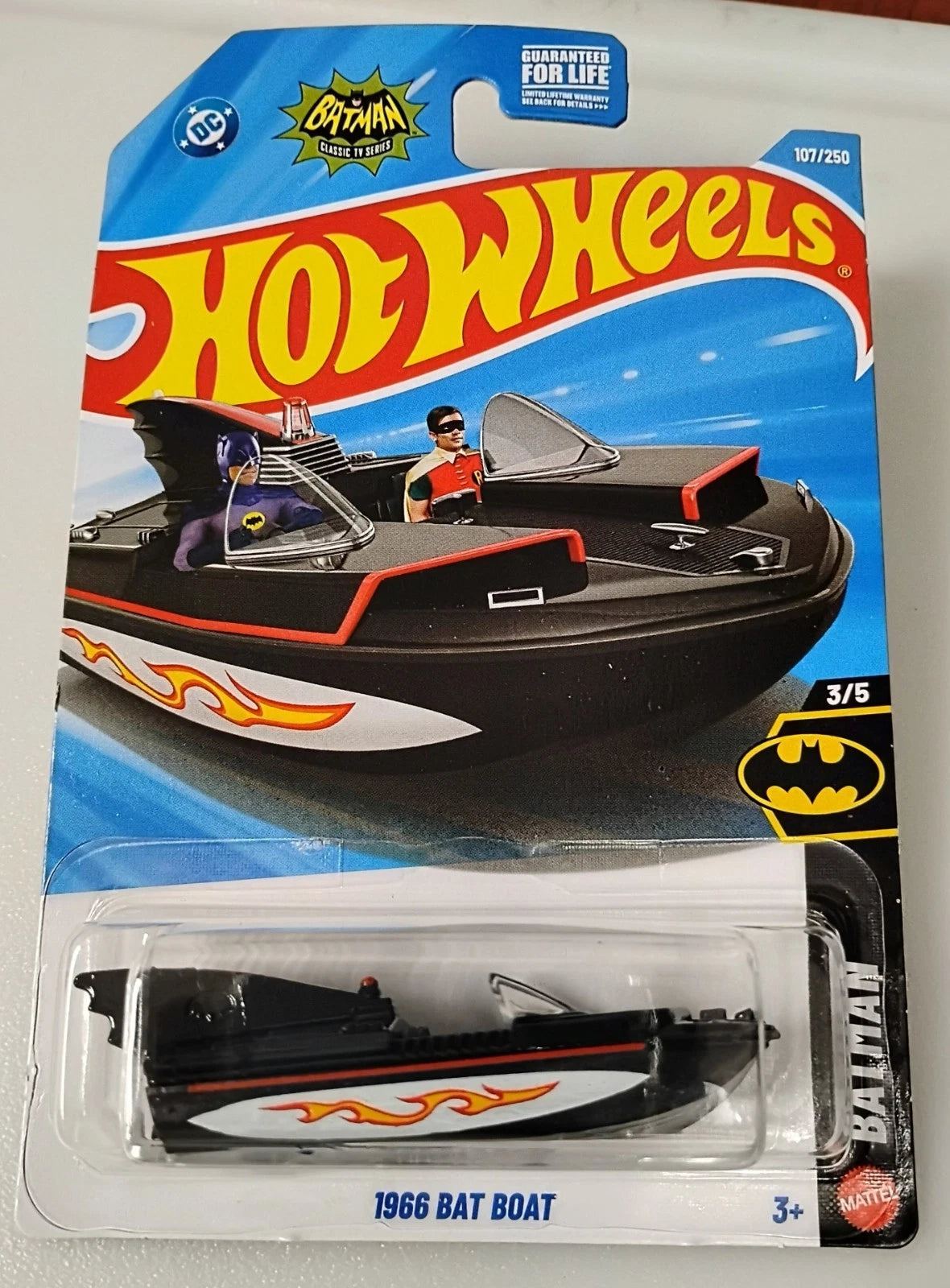 Hot Wheels 1966 Bat Boat Die-Cast Batman 2026 3/5 107/250 1:64
