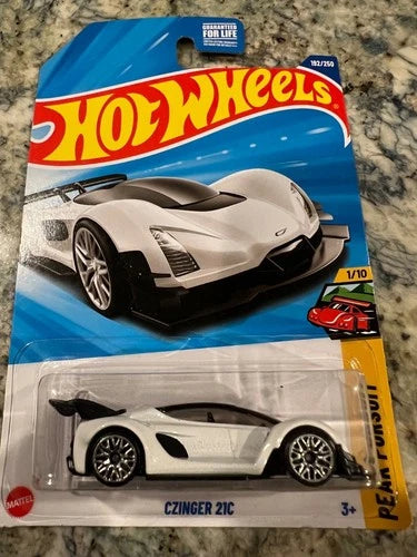Hot Wheels Czinger 21C 1:64 Die-Cast Peak Pursuit 192/250 White New
